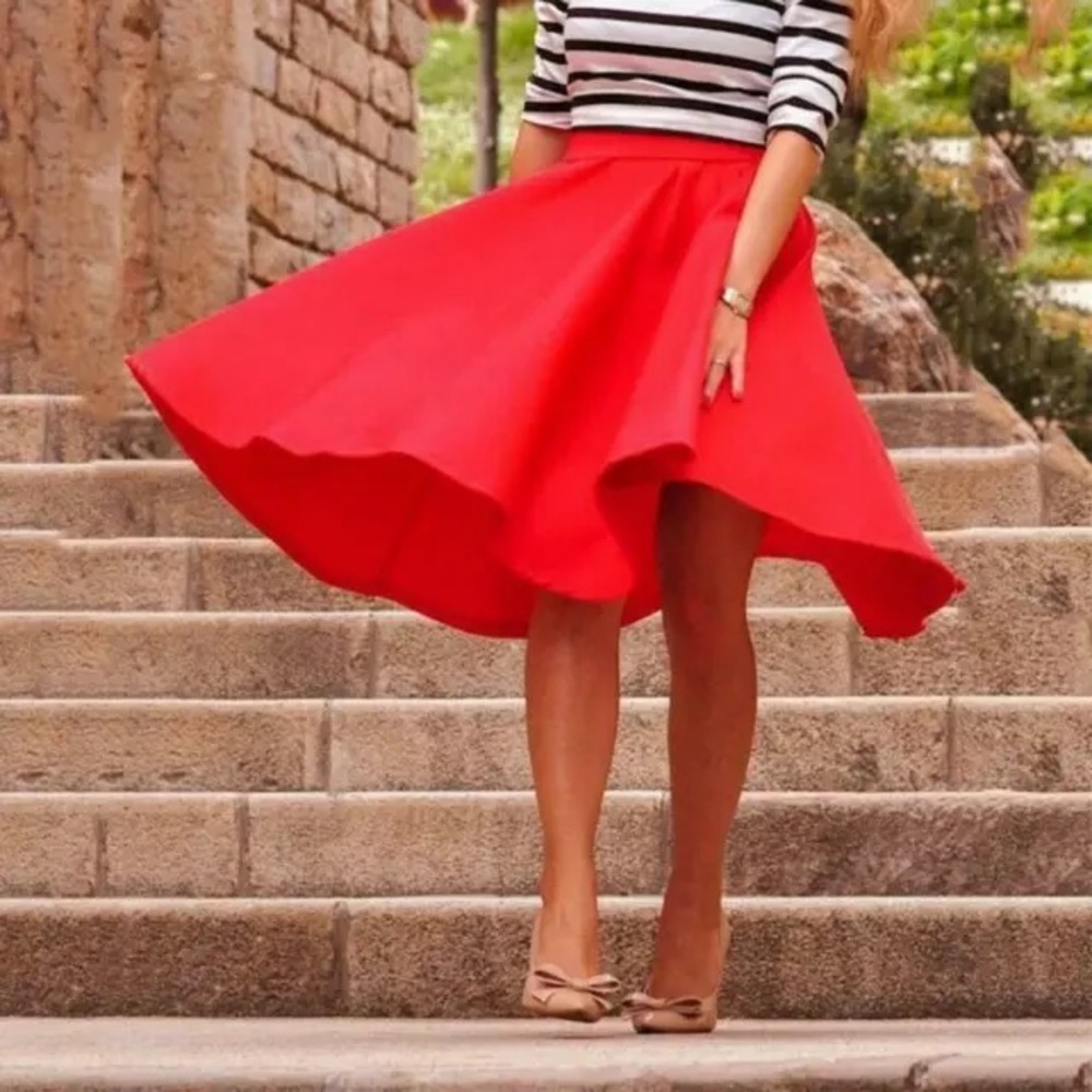 🎉Now In Stock! Red High Waisted Skirt!